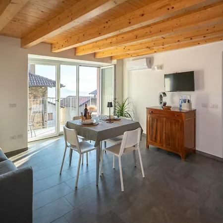 Delfina Terrazzo 013239-cni-00132 Vercana