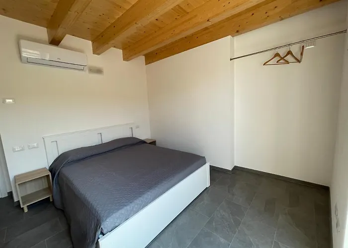 Delfina Terrazzo 013239-cni-00132 *