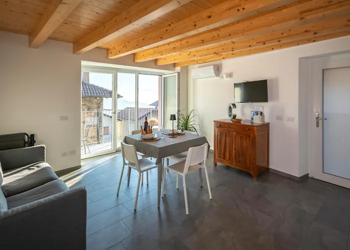 Delfina Terrazzo 013239-cni-00132 Vercana